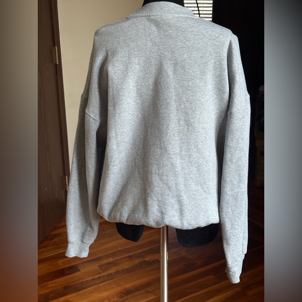 Official Taylor Swift Eras Tour Crewneck, USED - Picture 4 of 16